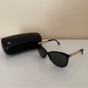 CHANEL Black Sunglasses with CC Temples
